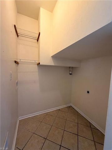 301 Wrought Iron BND, Yorktown, VA 23693