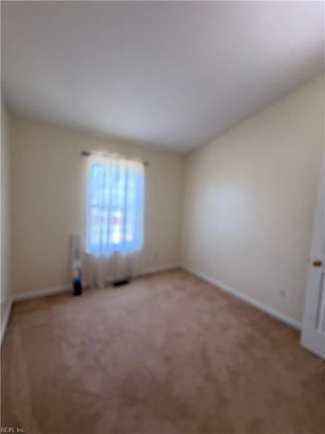 301 Wrought Iron BND, Yorktown, VA 23693