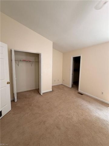 301 Wrought Iron BND, Yorktown, VA 23693
