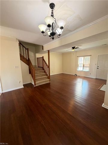 301 Wrought Iron BND, Yorktown, VA 23693