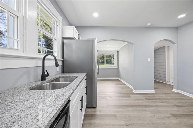 3259 Willoughby Drive, Walkertown, NC 27051