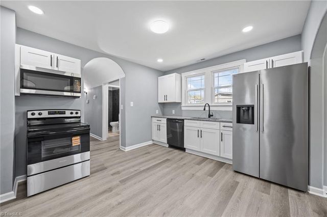 3259 Willoughby Drive, Walkertown, NC 27051