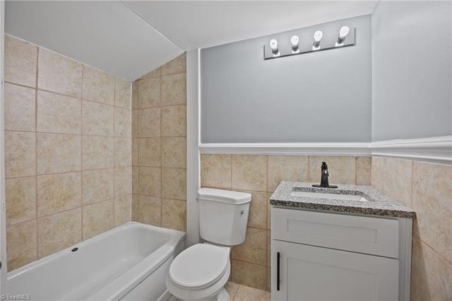 3259 Willoughby Drive, Walkertown, NC 27051