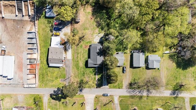 3259 Willoughby Drive, Walkertown, NC 27051