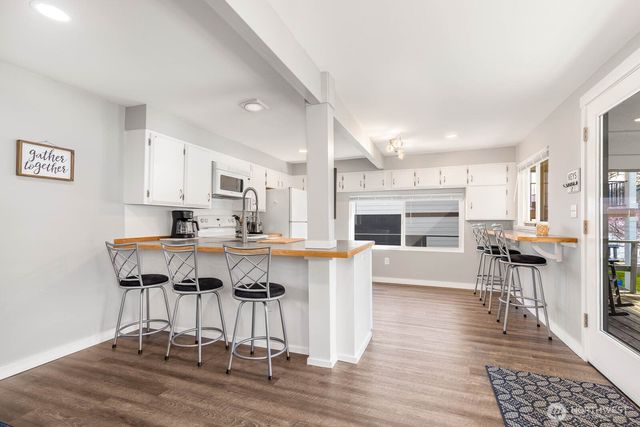 24094 N West View Road, Mount Vernon, WA 98274