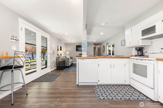 24094 N West View Road, Mount Vernon, WA 98274