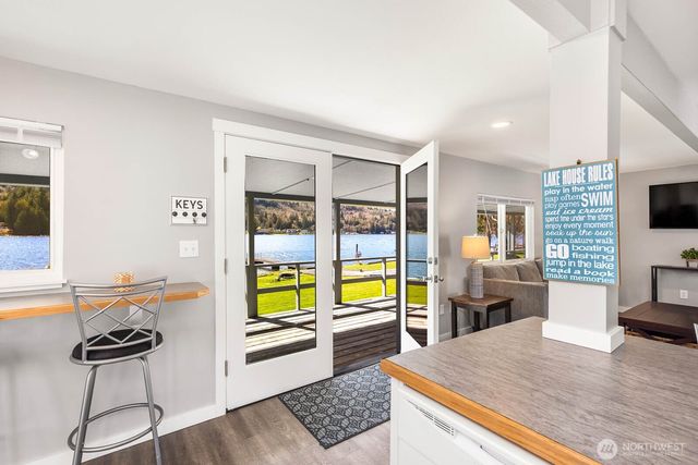 24094 N West View Road, Mount Vernon, WA 98274