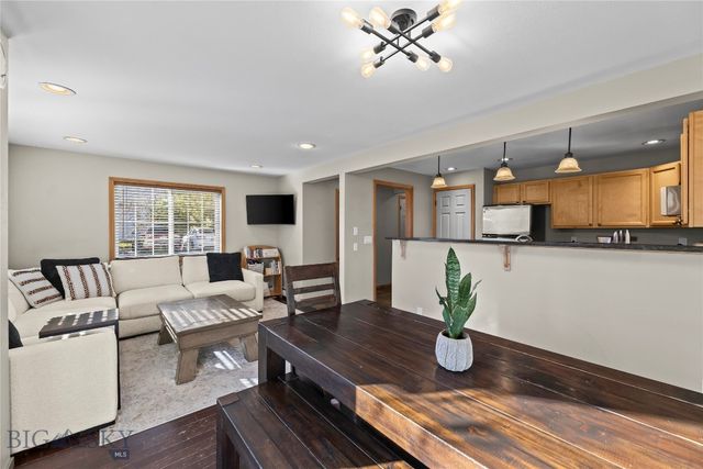 617 N 5th Avenue L, Bozeman, MT 59715