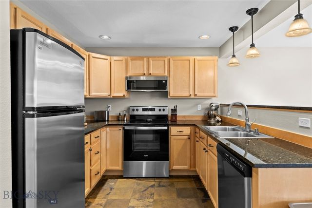 617 N 5th Avenue L, Bozeman, MT 59715