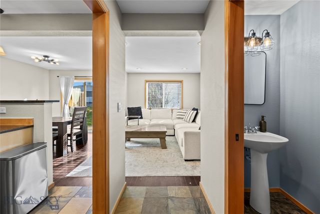 617 N 5th Avenue L, Bozeman, MT 59715