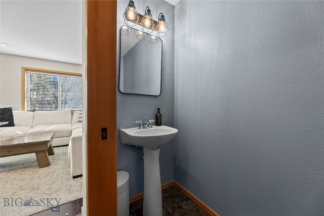 617 N 5th Avenue L, Bozeman, MT 59715