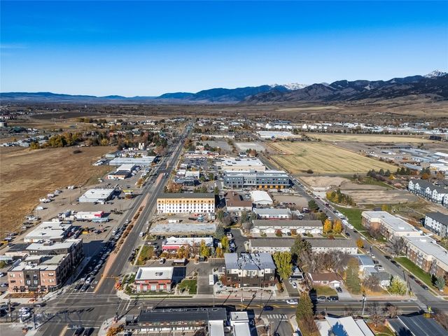 617 N 5th Avenue L, Bozeman, MT 59715