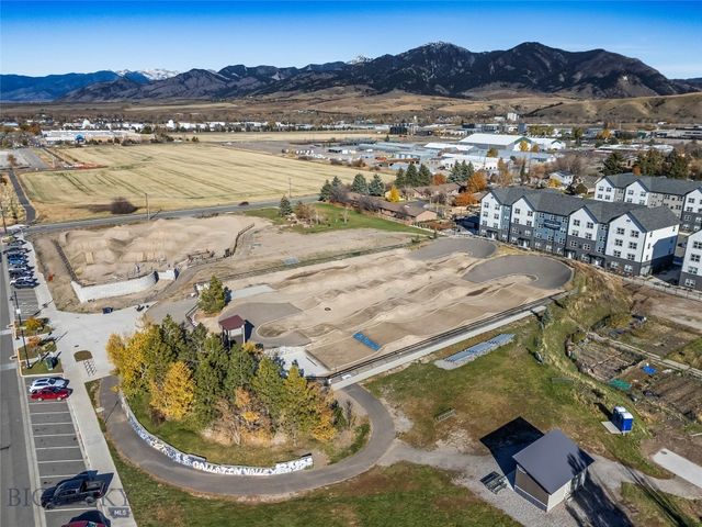 617 N 5th Avenue L, Bozeman, MT 59715