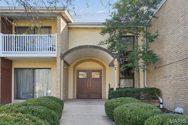 444 N Clay Avenue 2H, St Louis, MO 63122