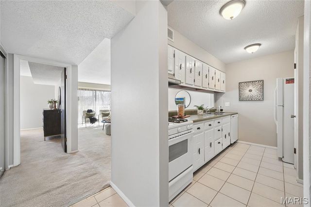 444 N Clay Avenue 2H, St Louis, MO 63122