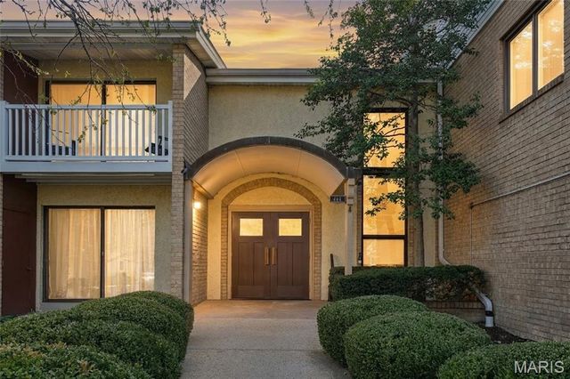 444 N Clay Avenue 2H, St Louis, MO 63122