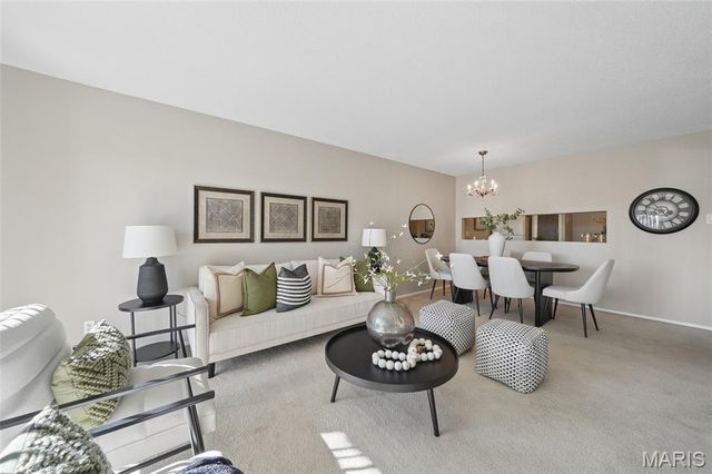 444 N Clay Avenue 2H, St Louis, MO 63122