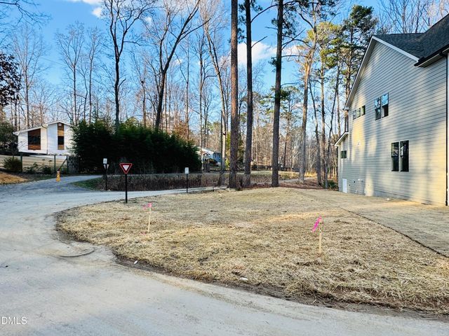 2806 Pathway Drive, Chapel Hill, NC 27516