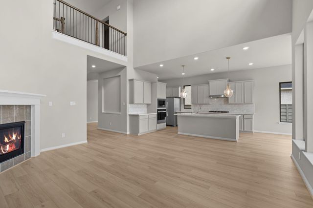 2513 Gleaming Pear Drive, Manvel, TX 77578