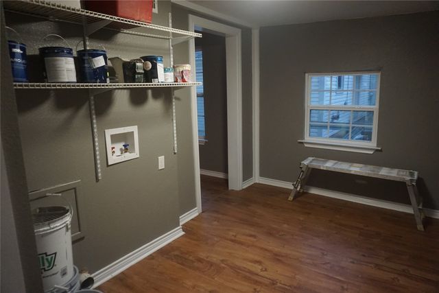 127 E Hull Street, Denison, TX 75021