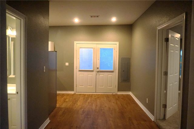 127 E Hull Street, Denison, TX 75021