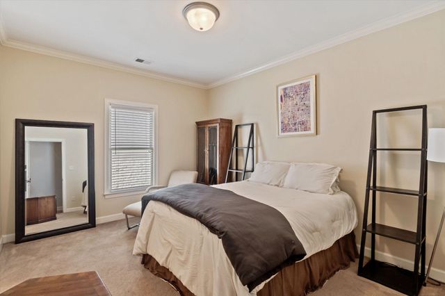 688 S MAIN ST, Memphis, TN 38103