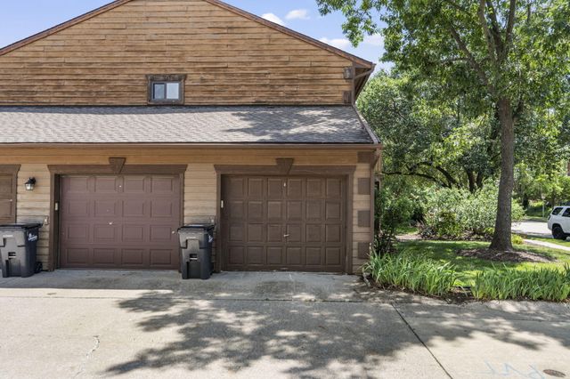 517 HUNTRIDGE DR, Columbia, MO 65201