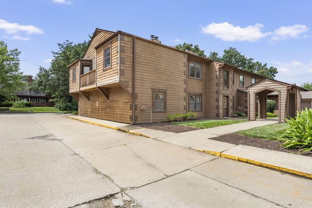 517 HUNTRIDGE DR, Columbia, MO 65201