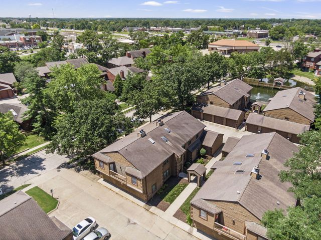 517 HUNTRIDGE DR, Columbia, MO 65201