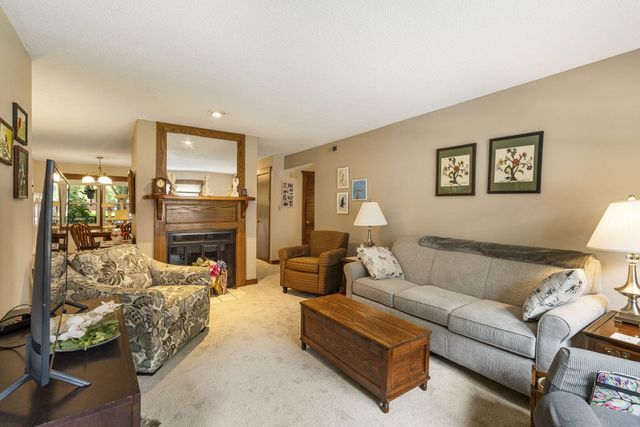 517 HUNTRIDGE DR, Columbia, MO 65201