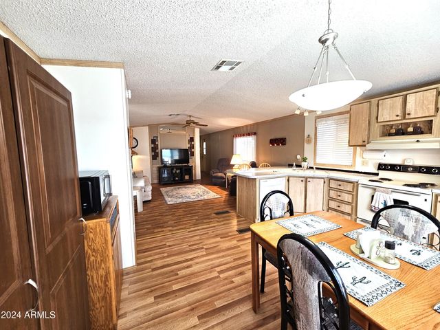 205 S HIGLEY Road 218, Mesa, AZ 85206