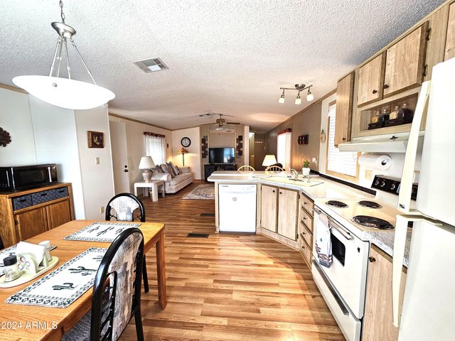 205 S HIGLEY Road 218, Mesa, AZ 85206