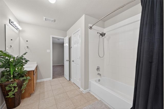 394 Dover Lane, League City, TX 77573