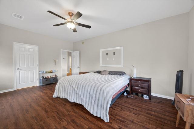 394 Dover Lane, League City, TX 77573