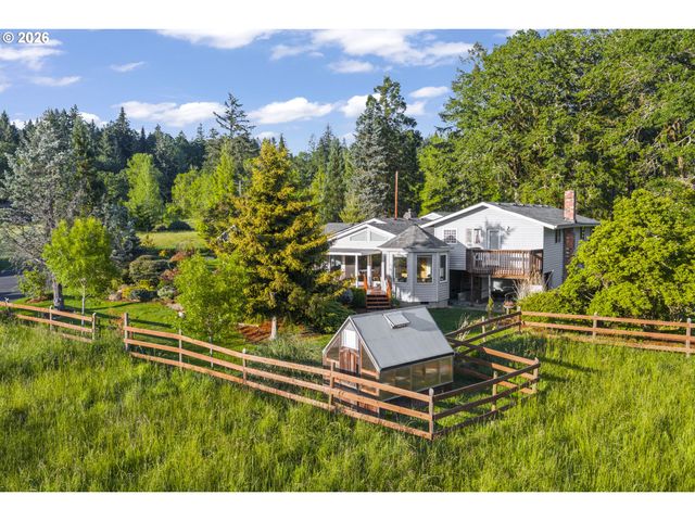 22501 Se FILBERT Rd, Eagle Creek, OR 97022