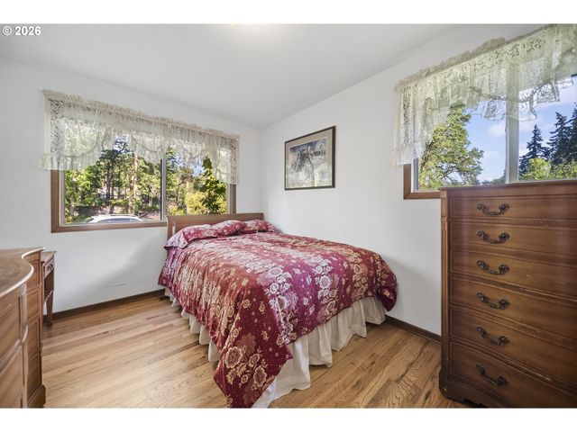 22501 Se FILBERT Rd, Eagle Creek, OR 97022