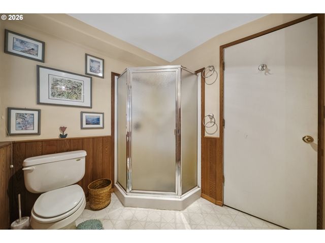 22501 Se FILBERT Rd, Eagle Creek, OR 97022