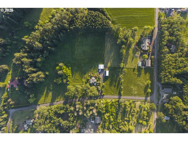 22501 Se FILBERT Rd, Eagle Creek, OR 97022