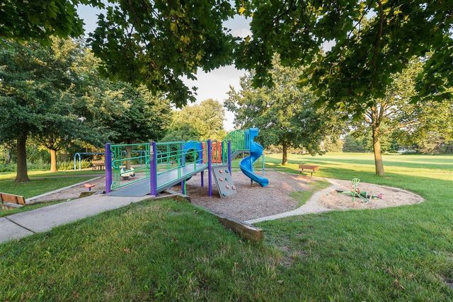 312 Burr Oak Drive, Ann Arbor, MI 48103