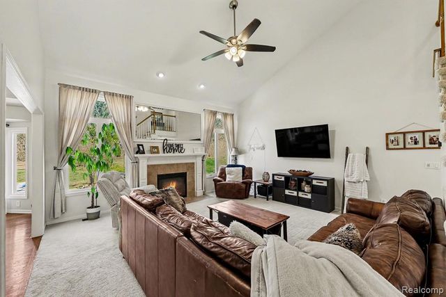 57595 Yorkshire Drive, Washington, MI 48094