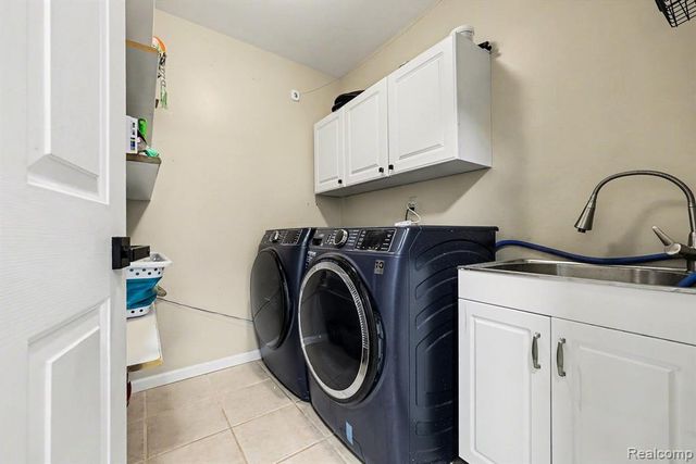 57595 Yorkshire Drive, Washington, MI 48094