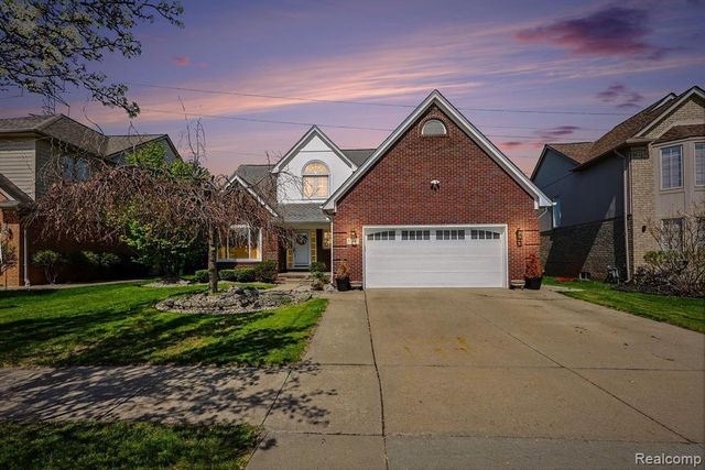 57595 Yorkshire Drive, Washington, MI 48094