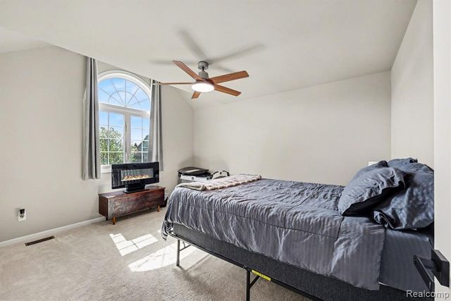 57595 Yorkshire Drive, Washington, MI 48094