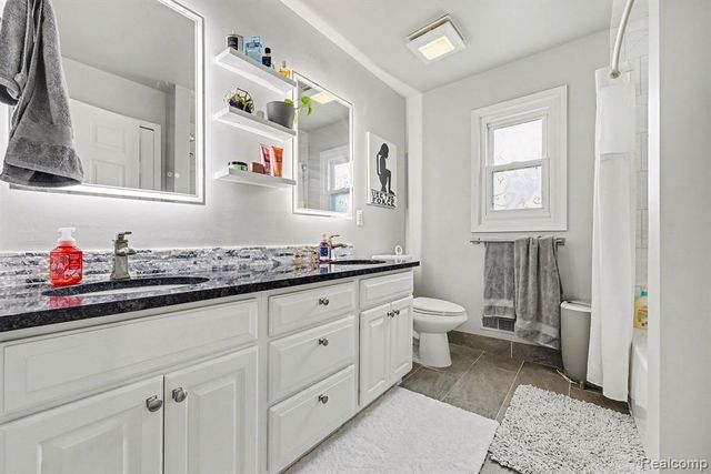 57595 Yorkshire Drive, Washington, MI 48094