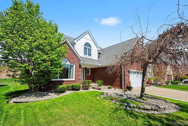 57595 Yorkshire Drive, Washington, MI 48094