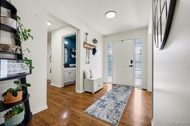 57595 Yorkshire Drive, Washington, MI 48094