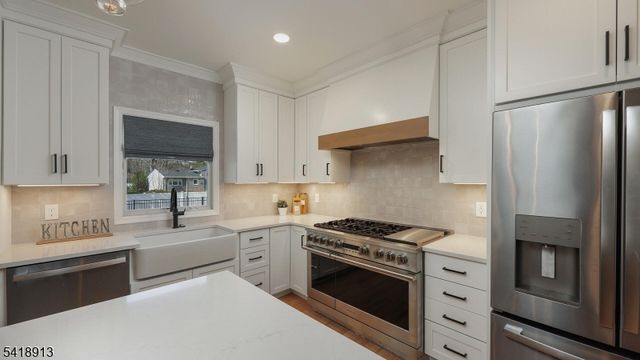 58 Oxbow Dr, New Providence Boro, NJ 07974