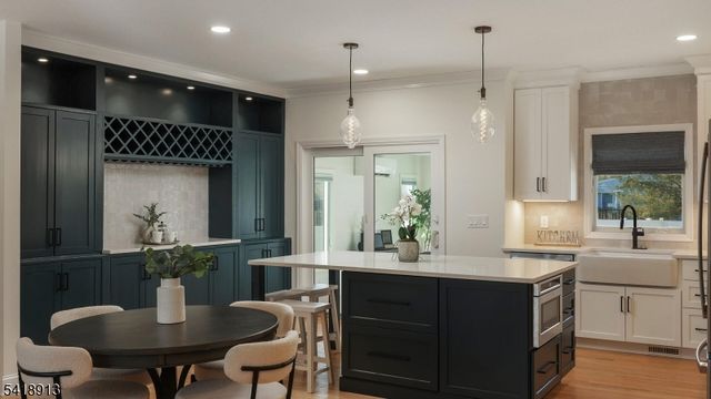 58 Oxbow Dr, New Providence Boro, NJ 07974