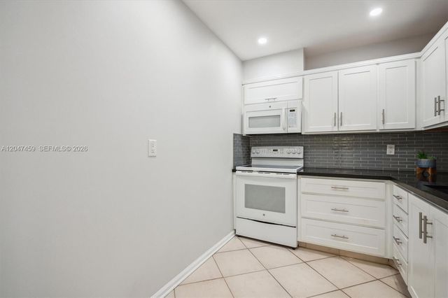 6209 Bay Club Drive 4, Fort Lauderdale, FL 33308