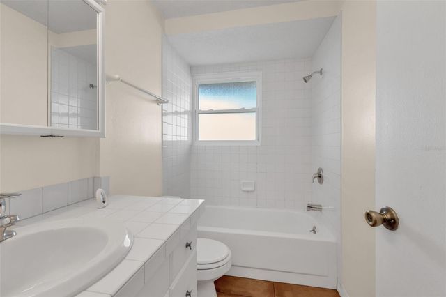 1238 WATERSIDE LANE, Venice, FL 34285